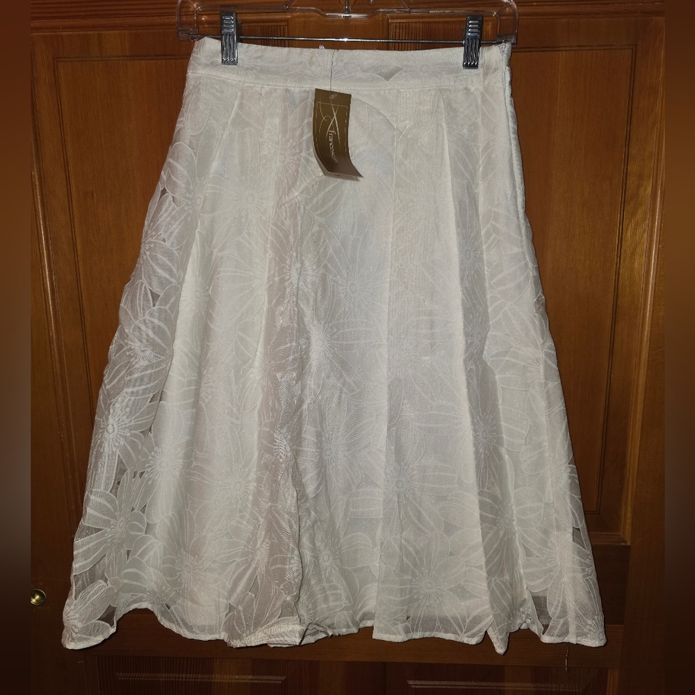Alya White On White Floral A Line Lined Full Midi Skirt Francescas